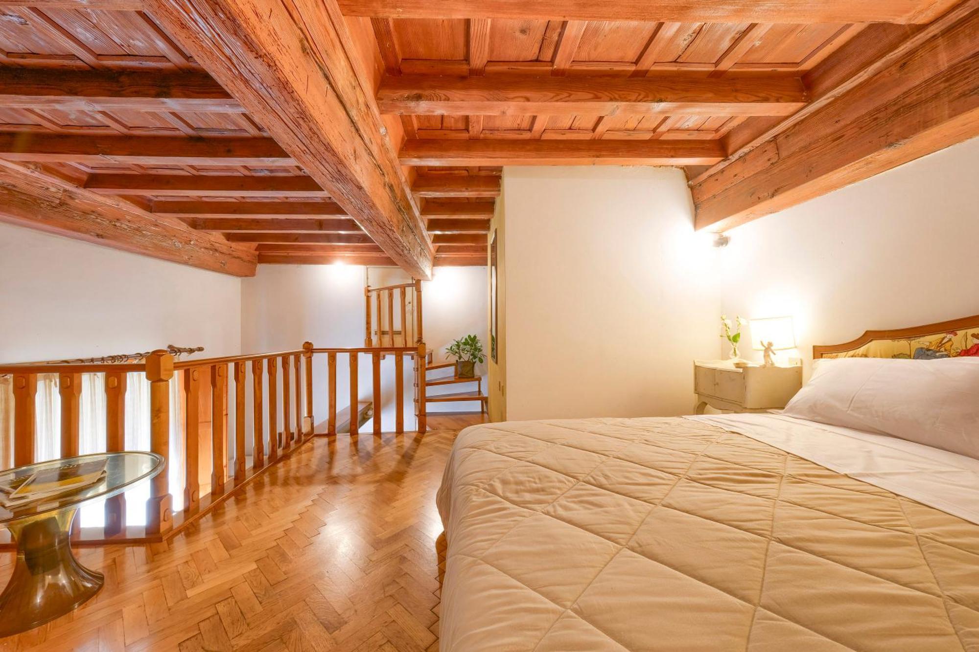 フィレンツェLa Casa Di Dante Alighieriアパートメント エクステリア 写真