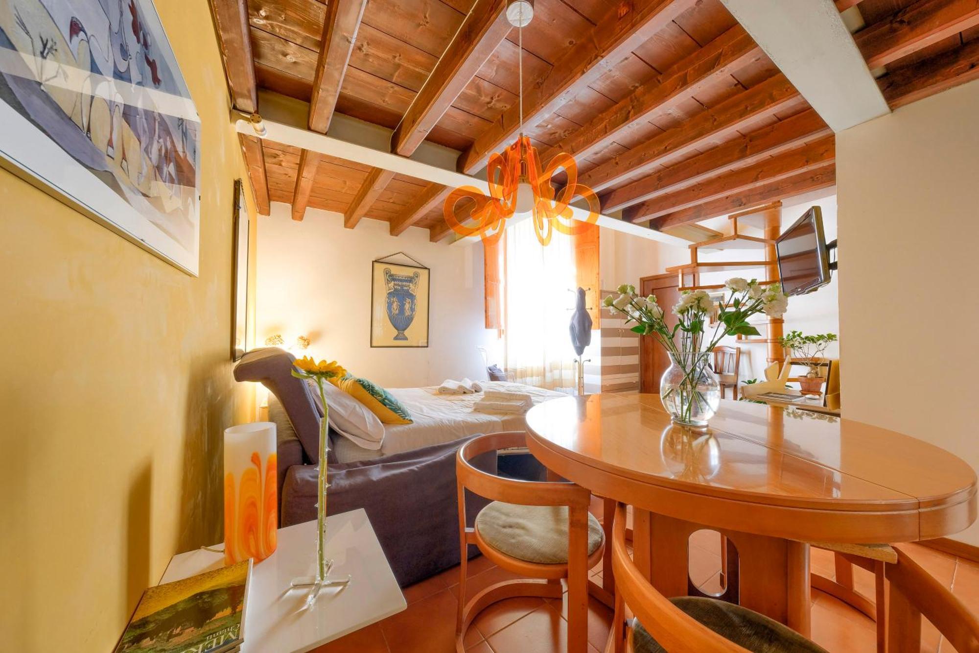 フィレンツェLa Casa Di Dante Alighieriアパートメント エクステリア 写真
